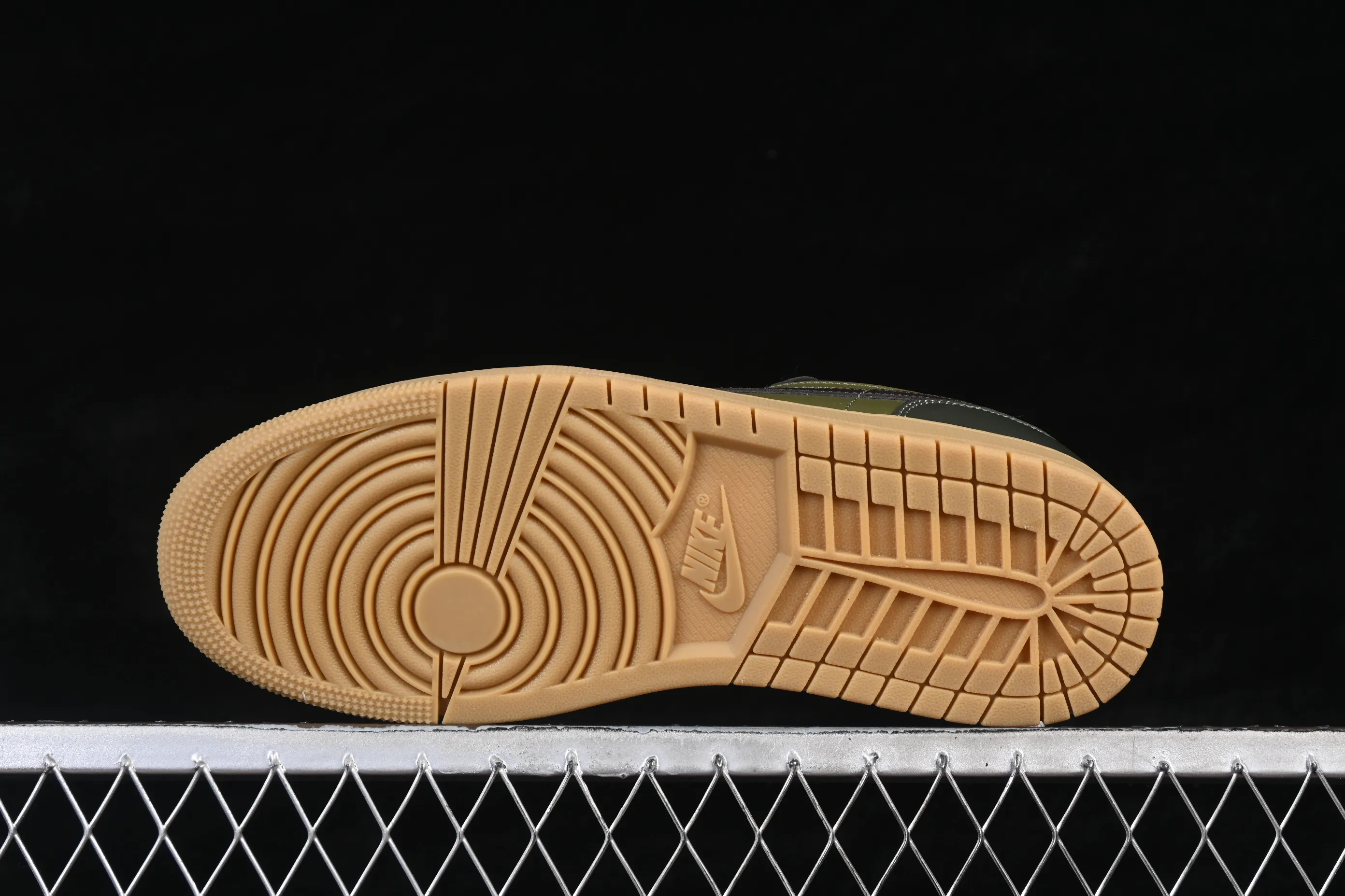 All categories Air Jordan Jordan series basketball shoes Air Jordan 1 Low Air Jordan 1 Low AJ1 Joe 1 seaweed green low-top cultural casual sneakers IR0840-325